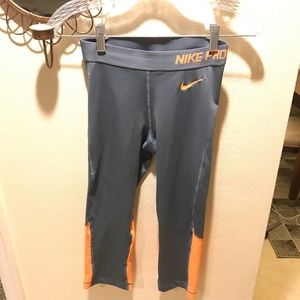 Nike Pro Dri Fit Capri Leggings - gray small cool
